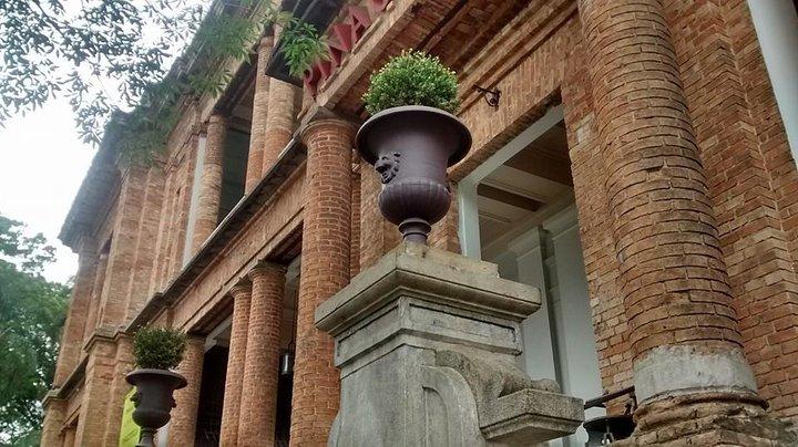 Private Museums Personalized Tour Experience