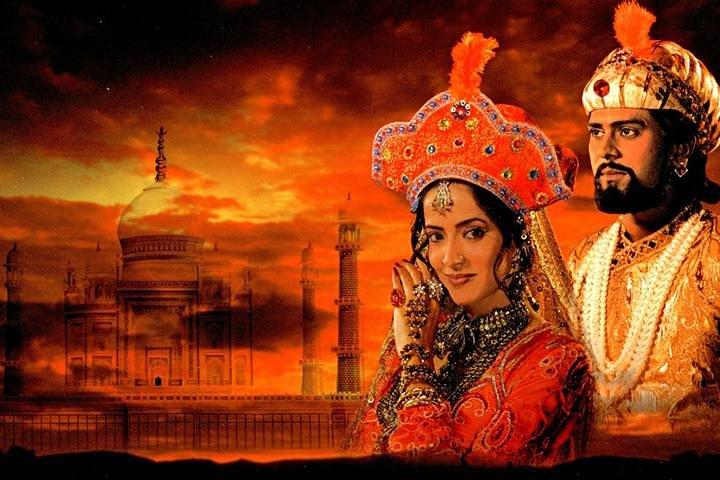 Evening Tour Agra's Mohabbat the Taj Show with Shopping & Dinner