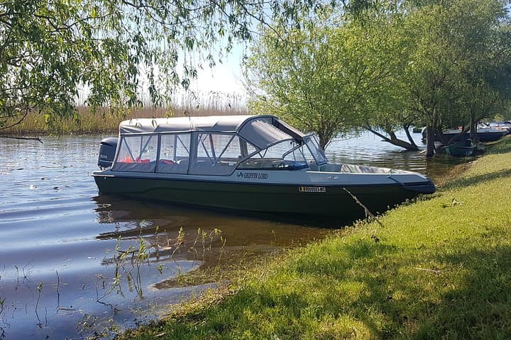 PRIVATE Mila23 and LETEA Forest - 8-9h tour by speedboat