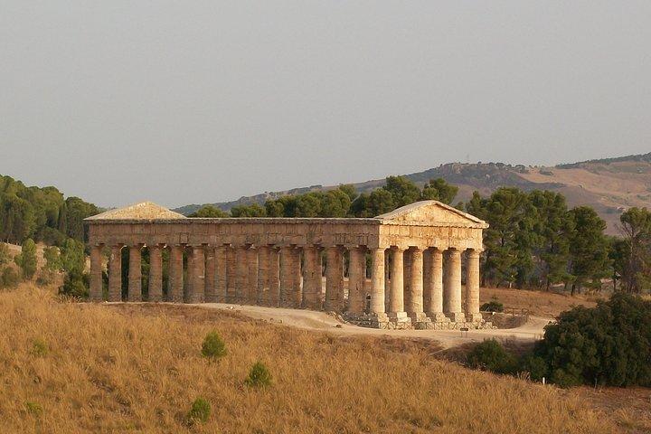 Private tour in Western Sicily. Segesta, Erice and Saline di Nubia