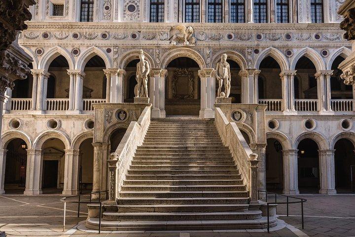 Doge's Palace: Priority Entrance (Exclusive Refundable Ticket)