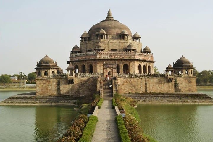 Full-Day Kolkata Sightseeing Private Tour with Tour Guide