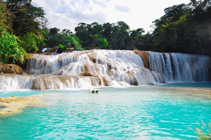 Tour cascadas de Agua Azul, Cascada Misol-Ha y Zona Arqueológica de Palenque.