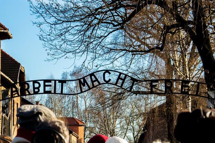 Auschwitz Birkenau Guided Tour Small Group with Hotel Pick up