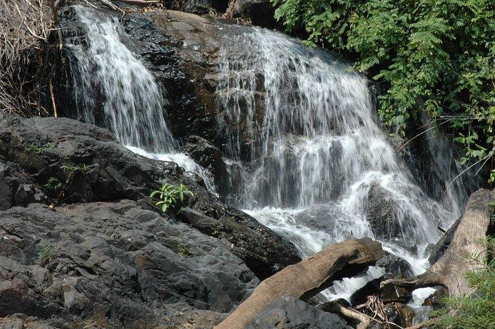 Cultural & Nature Tour: KMT Village, Pha Sua Waterfall, Pang Oung