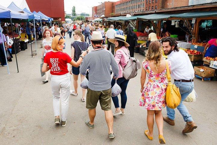 Bucharest Food Lovers Tour: Markets, Tastings & Hidden Spots