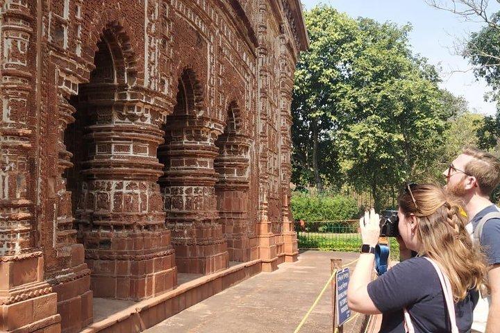 Day trip from Kolkata to Bishnupur for Terracotta Temples and Silk