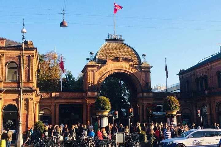 Walking tour - Copenhagen Old Town & Tivoli Park included