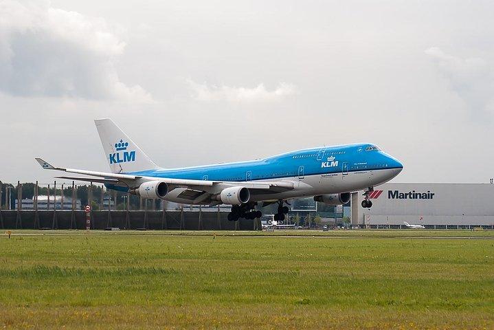 Private Transfer from Zaandam to AMS Amsterdam Schiphol Airport