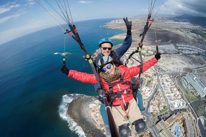 Paragliding flight Biplaza Tenerife South