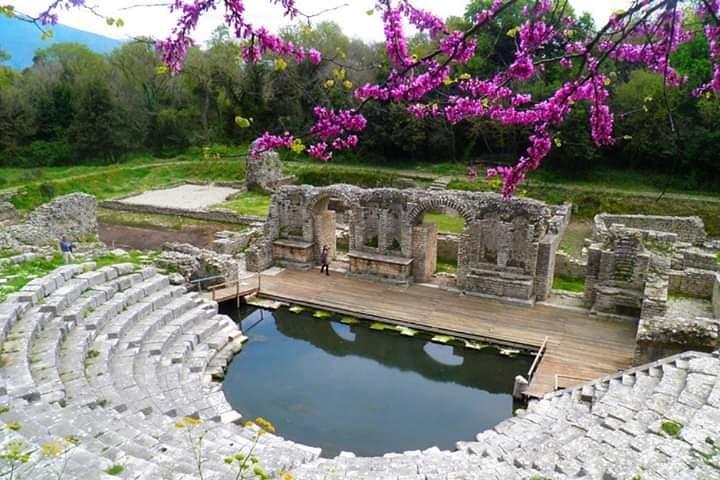 Butrint, Blue Eye, Ksamil & Lekuresi Castle Small-Group Tour.