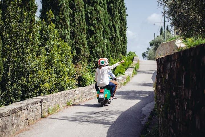 Florence Vespa Tour: Tuscan Hills, Food and Chianti Wine