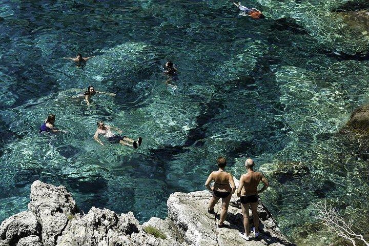 Half-Day Blue Cave & Sunj Beach Tour with Panoramic Old Town View