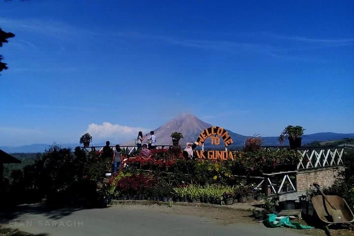 Medan-Lake Toba-Berastagi Tour 5D 4N