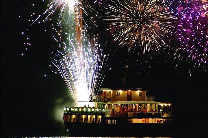 Wave Dancer Fireworks Night Cruise