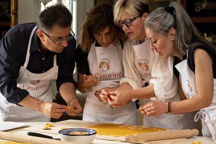 Bologna: Pasta, Tiramisu or Lasagna Class with Wine