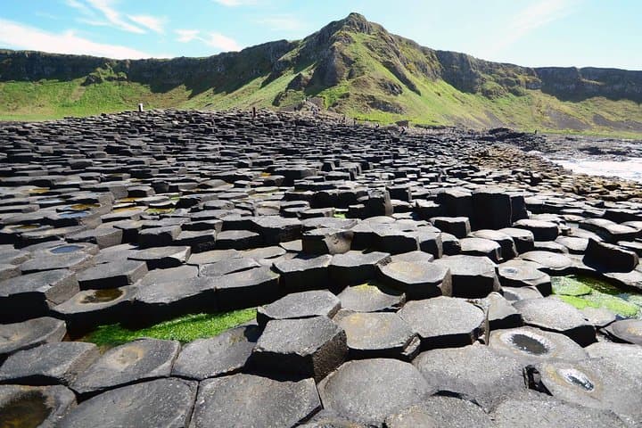 Dublin to Belfast Black Cab, Dunluce Castle and Giant's Causeway