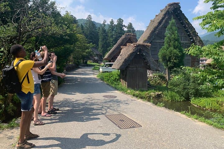 Shirakawa-go, Onsen & Waterfall Hike Day Tour from Takayama