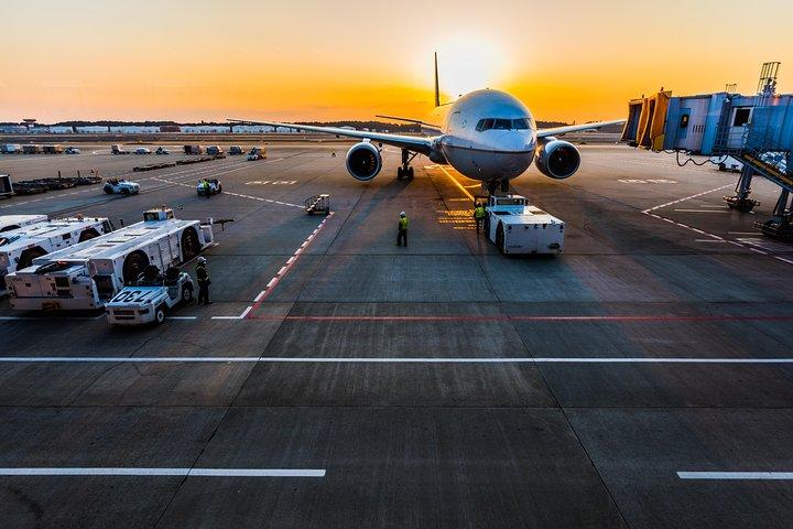 From Nuremberg to Frankfurt Airport Private Transfer- punctual & friendly Driver