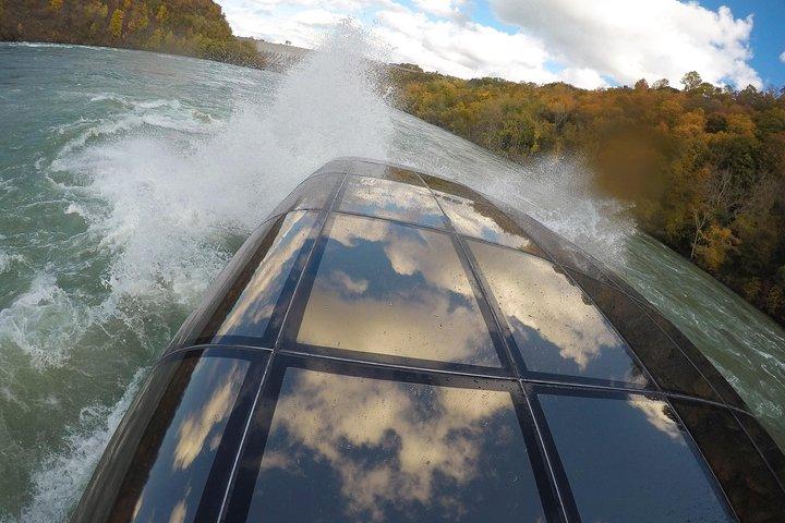 Niagara CANADA, Domed (Dry) Jet Boat Tour