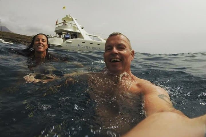 Tenerife Whale Watching Catamaran Cruise with Transfer and Buffet