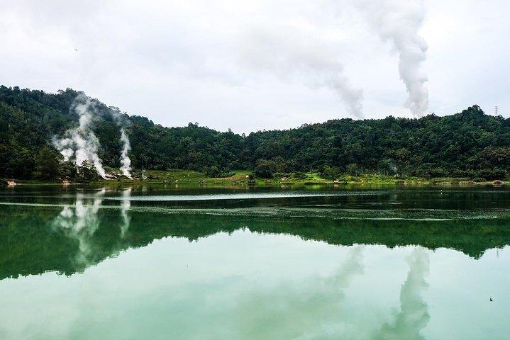 Private Manado Tour to Woloan Village, Tondano Lake & Minahasa Highland