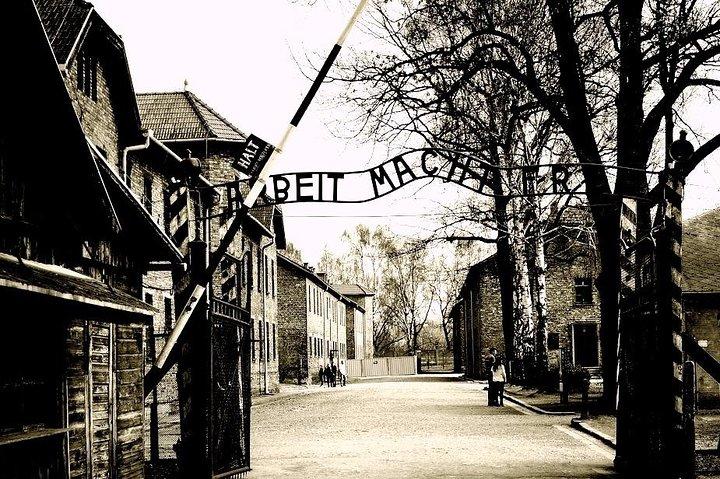 Auschwitz-Birkenau guided tour & skip the line Tickets & Transfer