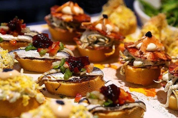 Pamplona Pintxo / Tapas Tour (5 pintxos)