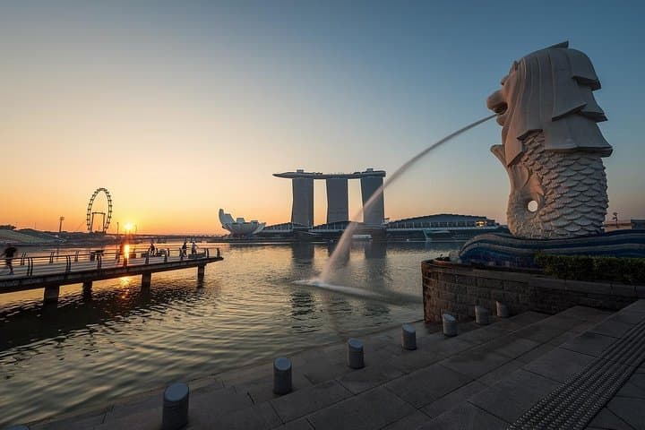 6 Hours - Singapore Tour in Private Car or Minibus with Driver