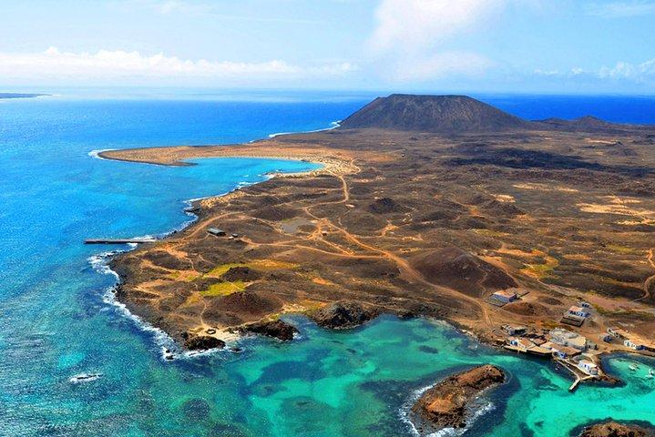 Lobos Island - The dolphin route