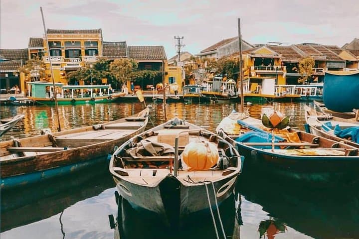 Private Customize car rental 4 hours - 8 hours- 12 hours Da Nang