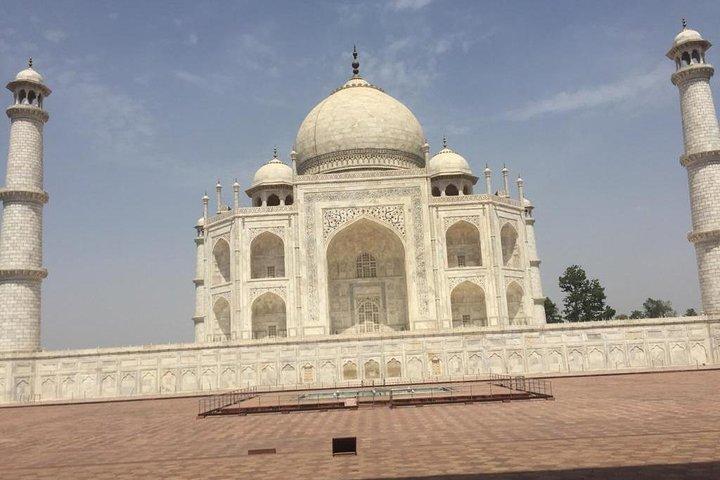 Taj Mahal City Tour by car or train from Jaipur
