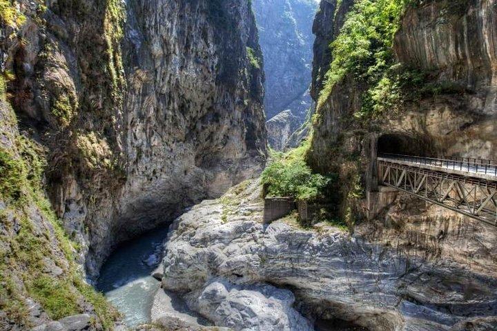 Taroko From Hualien In A Day