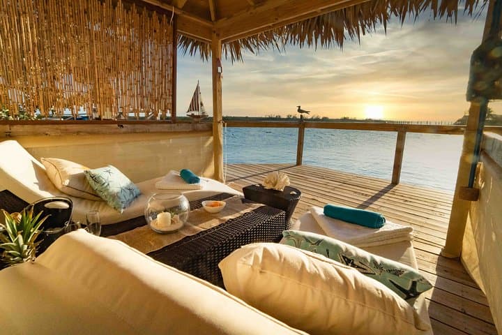 Nassau: Private Ocean View Cabana on Pearl Island, Lunch + Drinks