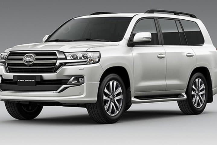 Car Hire/Rental in Pemba Zanzibar (4WD Land Cruiser).