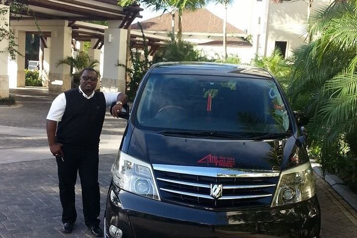 Runaway Bay Hotels Private Transfer