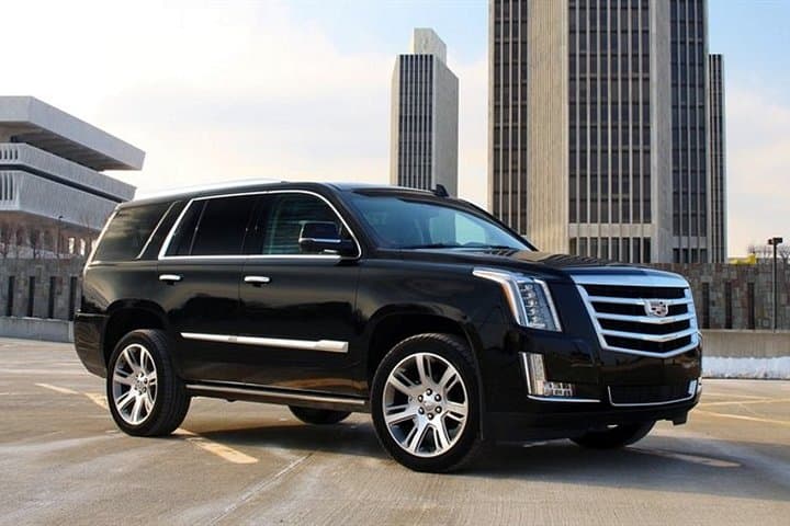 Departure Private Transfer: Dallas to Dallas Airport DFW in Luxury SUV