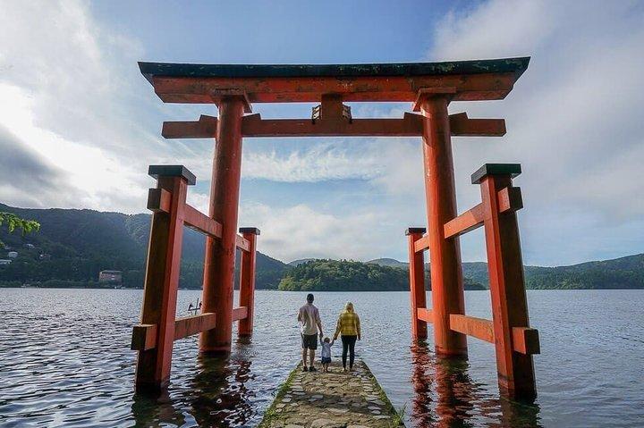 Hakone 6 hour Private Tour with Government-Licensed Guide
