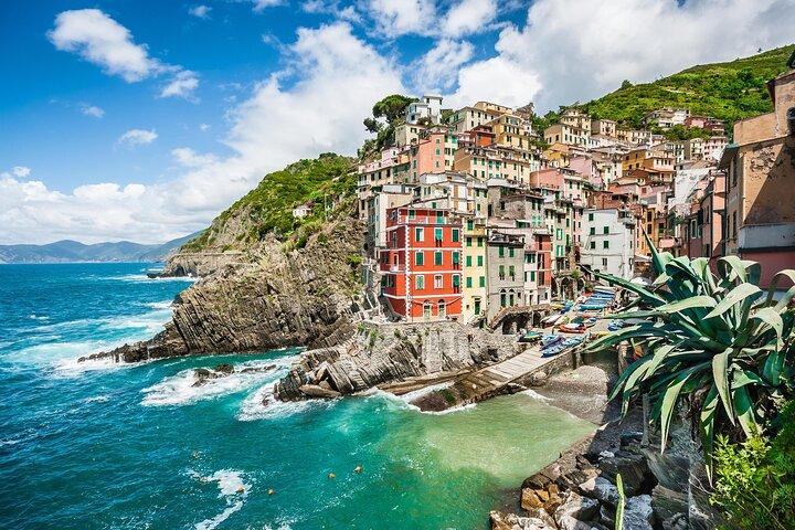 Cinque Terre Tour Small Group Tour from Lucca