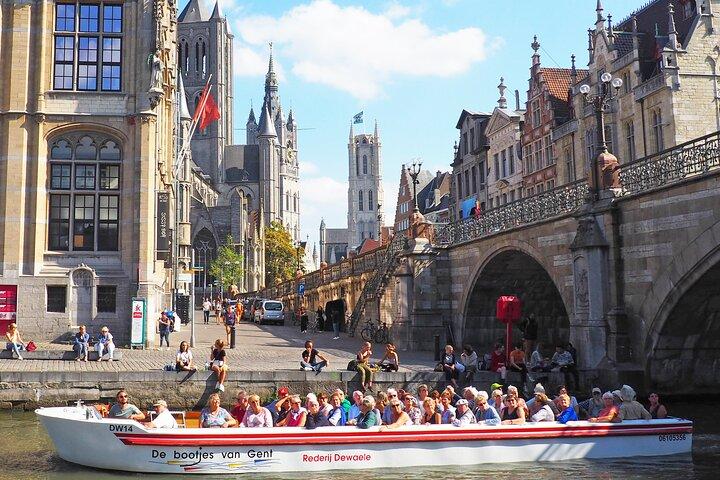 40-Minute Guided boat trip in medieval Ghent