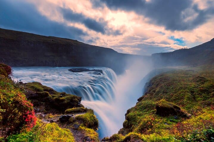 Private Golden Circle Tour by Luxury SUV from Reykjavik