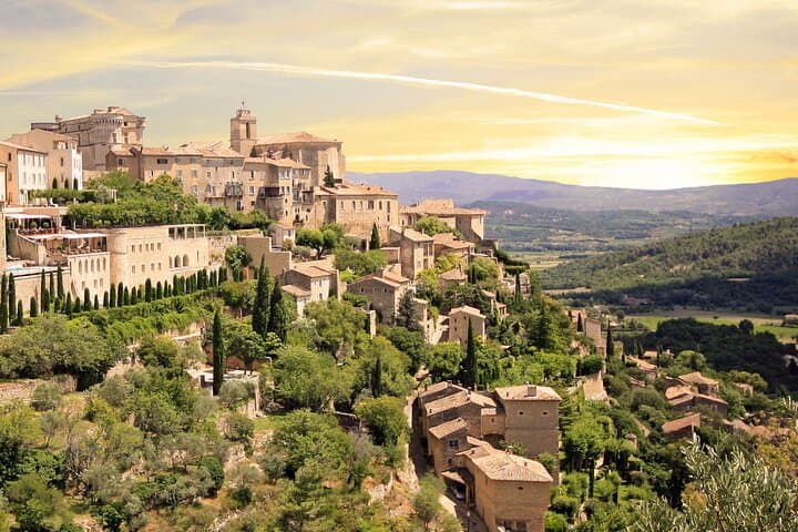 Luberon Hill-top Villages Small-Group Day Trip from Avignon