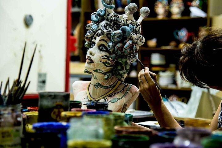 2-Hour Pottery Making Workshop in Ragusa