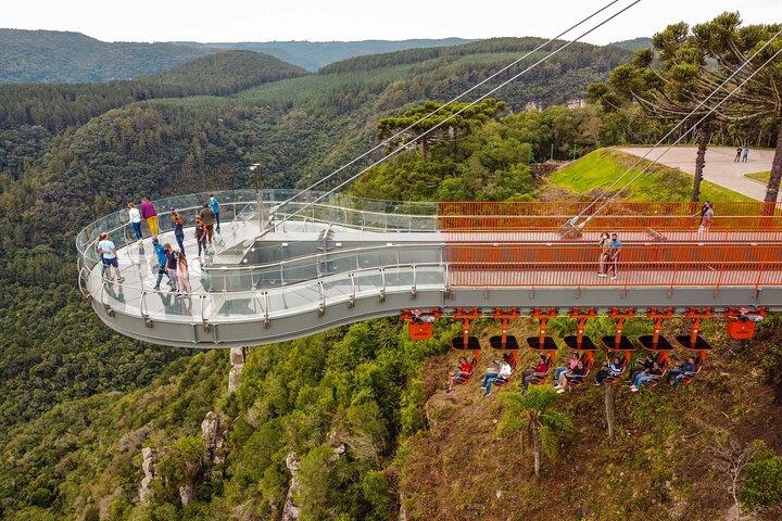 Combo: Platform Entrance, Abusado Adventure, Ferro Passar Museum