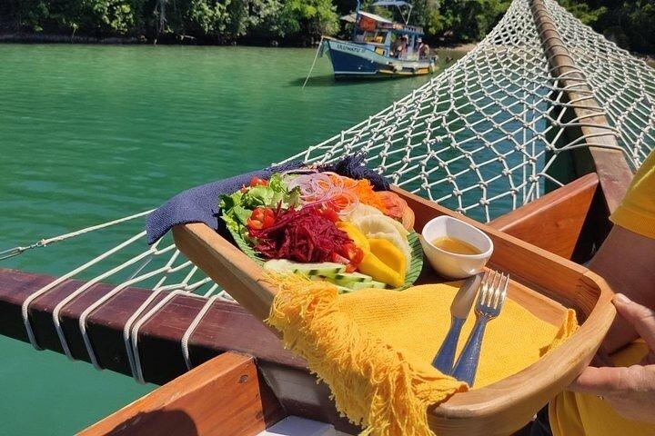 Schooner tour with lunch on board BY PARATY TOURS
