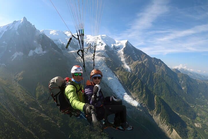 Fly in Paragliding! Paragliding experience over Chamonix!