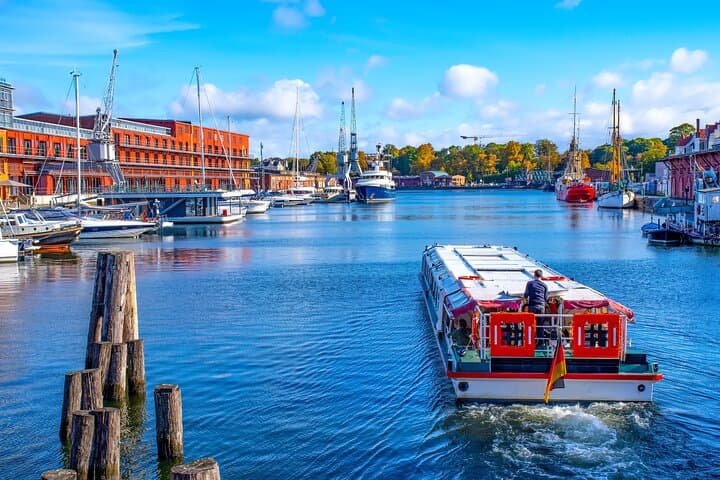 Lubeck's Old Town Private Guided Walking Tour & Boat Cruise