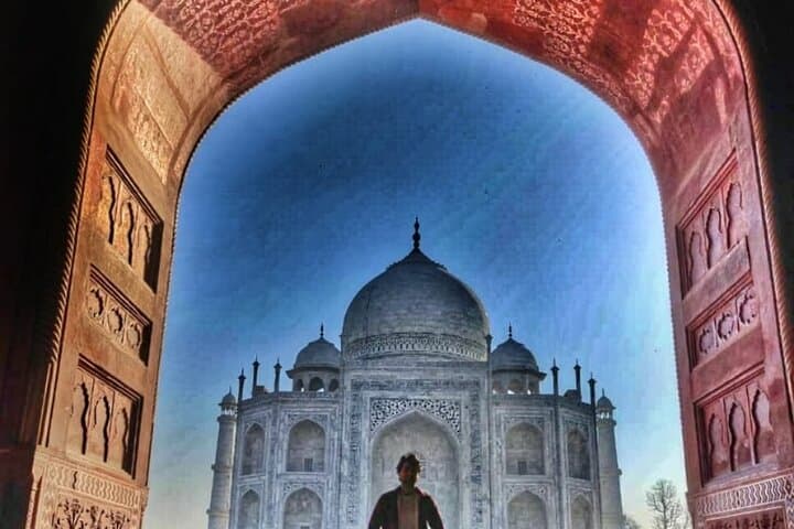 Private transfer Delhi to Agra