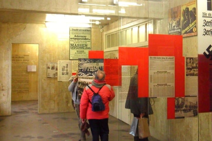 Cologne: EL-DE Haus and Old Town Private Guided Tour