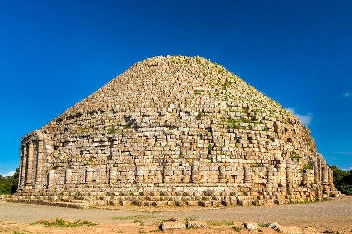 Discover Tipaza tour Roman ruins